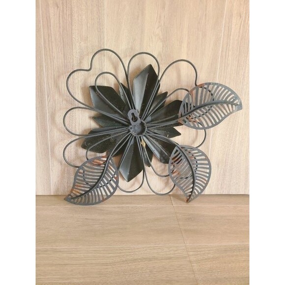 Green Metal Flower Wall Art – 12" Decorative Floral Accent with Leaves & Swirls - Picture 3 of 5